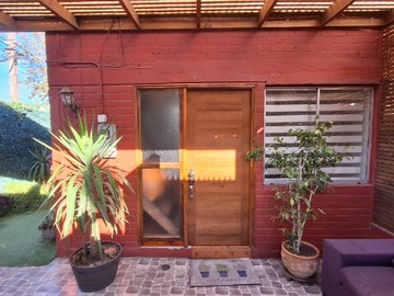 Casa en venta en Amplia Casa Familiar 4 Dormitorios - La Reina - 4 dormitorios, 2 baños