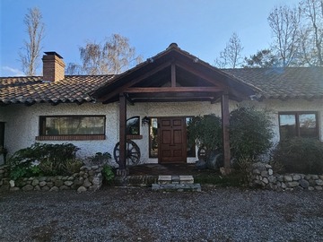 Casa en venta en Hacienda de Teno, Teno - 4 dormitorios, 5 baños