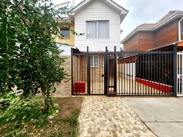 Casa en arriendo mensual en Av san carlos altos del raco, Puente Alto - 3 dormitorios, 2 baños