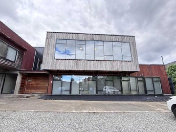 Local Comercial en arriendo mensual en Arriendo de local comercial (147293), Puerto Varas - 2 baños