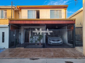 Casa en venta en San vicente de paul 1716, San Bernardo - 4 dormitorios, 2 baños