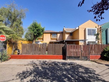 Casa en venta en Casa Esquina 4d/2b Con Local Comercial (134693), Puente Alto - 4 dormitorios, 2 baños