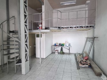 Local Comercial en venta en Casa con Local Comercial y 2 Deptos (108610), Valparaíso - 2 dormitorios, 3 baños