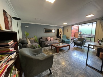 Casa en venta en Jardín Marte sur 585, Quilicura - 5 dormitorios, 4 baños
