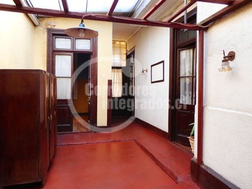 Casa en venta en Mapocho con Cueto, barrio Balmaceda / Santiago, Santiago - 5 dormitorios, 1 baño