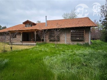 Casa en arriendo mensual en Parcela con casa colonial / reserva la candelaria 6 dormitorios y 3 baños, Mostazal - 6 dormitorios, 3 baños