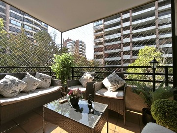 Departamento en venta en Amplio departamento como nuevo en Vitacura (180324), Vitacura - 3 dormitorios, 3 baños