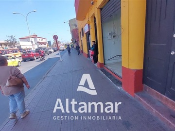 Local Comercial en arriendo mensual en A metros de la calle o´higgins, La Serena - 1 baño