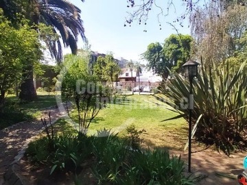 Casa en venta en Blest Gana / Paula Jaraquemada, La Reina - 2 dormitorios, 2 baños