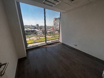 Oficina en arriendo mensual en Oficina moderna Piso 6, Metro Alberto Hurtado (159918), Estación Central - 1 baño