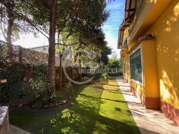 Casa en arriendo mensual en Las flores, Las Condes - 7 dormitorios, 7 baños