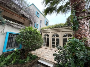 Casa en venta en Propiedad única en centro histórico de Los Vilos. 2 casas con acceso independiente. Bodegón Cultural de Los Vilos, Los Vilos - 6 dormitorios, 6 baños