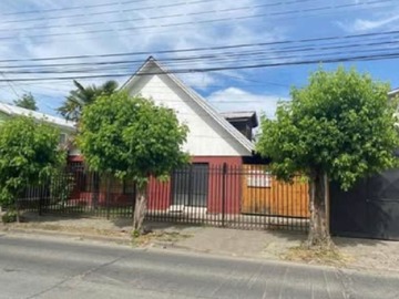 Casa en venta en Arturo prat, Linares - 4 dormitorios, 2 baños