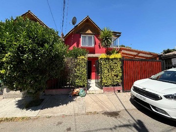 Casa en venta en Oportunidad! Paradero 7 y 1/2 Pajaritos (76645), Maipú - 4 dormitorios, 2 baños