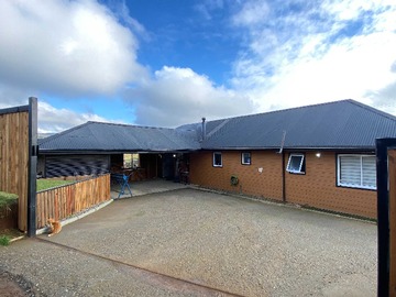 Casa en venta en Ideal para Familias en Busca de Comodidad (153854), Valdivia - 4 dormitorios, 2 baños