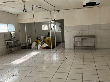 Local Comercial en arriendo mensual en Credito 421, Providencia - 1 baño