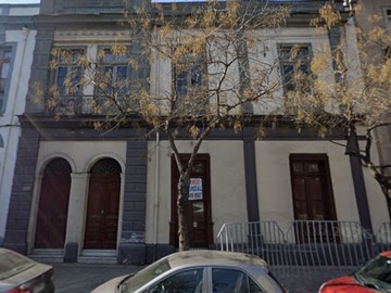 Local Comercial en arriendo mensual en Dieciocho 250, Santiago