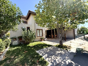 Casa en venta en Ciudad de los valles, Pudahuel - 3 dormitorios, 2 baños