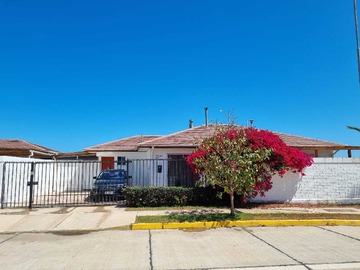 Casa en venta en Venta de casa Los Hibiscus, La Serena (105430), La Serena - 3 dormitorios, 3 baños