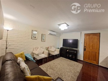 Casa en venta en Avenida México / Esq. Apóstol Pablo, Puente Alto - 2 dormitorios, 1 baño