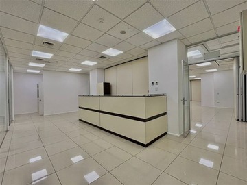 Oficina en arriendo mensual en Oficina en arriendo en las condes, Las Condes - 3 dormitorios, 3 baños