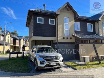 Casa en arriendo mensual en Hermosa casa en arriendo condominio cerrado (154929), Pucón - 3 dormitorios, 3 baños
