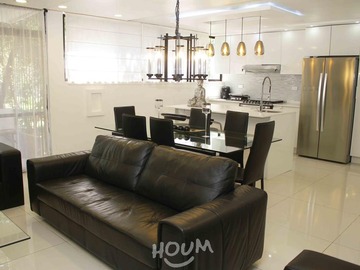 Departamento en venta en Carlos Antúnez, Providencia - 3 dormitorios, 2 baños