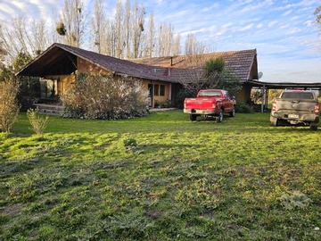 Terreno en venta en Parcela con piscina en pirque (172322), Pirque - 4 dormitorios, 2 baños