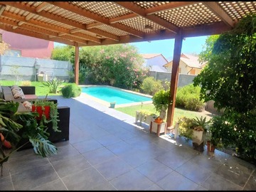 Casa en venta en Casa condominio seg 24/7 areas verde c los valle (170358), Pudahuel - 4 dormitorios, 3 baños