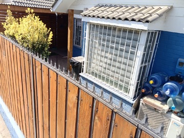 Casa en venta en Propiedad en el Primer Piso en Pasaje el Tebo, Larapinta. - 3 dormitorios, 1 baño