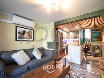 Casa en venta en Avenida Vicuña Mackenna, La Florida - 3 dormitorios, 2 baños