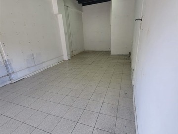 Local Comercial en arriendo mensual en 10 oriente, Talca - 1 baño