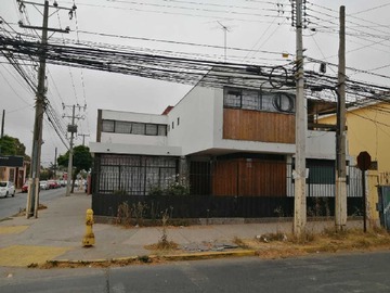 Casa en venta en Amplia Casa en Pleno Centro de Quillota (143616), Quillota - 4 dormitorios, 3 baños
