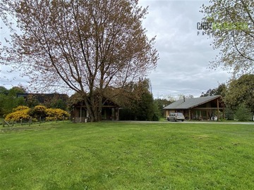 Casa en venta en Augusta Schwerter, Puerto Varas - 5 dormitorios, 2 baños