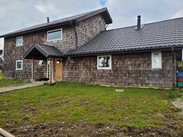 Casa en arriendo mensual en Moderna Vivienda para Disfrutar en Familia (142274), Puerto Varas - 4 dormitorios, 4 baños