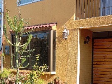 Casa en venta en Se Vende Hermosa Propiedad en Puente Alto. Oportunidad - 4 dormitorios, 2 baños