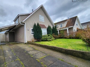 Casa en venta en Puerto Varas, Puerto Varas - 4 dormitorios, 4 baños