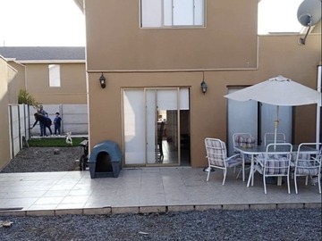 Casa en venta en Sector residencial, Colina - 3 dormitorios, 3 baños