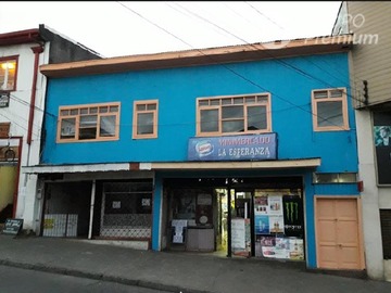 Local Comercial en venta en Calle Blanco 179 a una cuadra y media de la plaza central de la ciudad., Castro - 3 baños