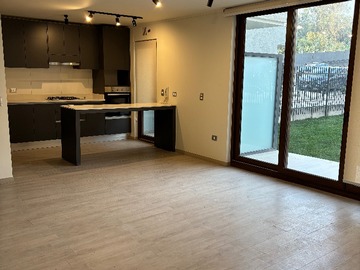 Departamento en arriendo mensual en Duplex Nuevo 3D3B 1E+patio, Las Pircas (161935), Peñalolén - 3 dormitorios, 3 baños