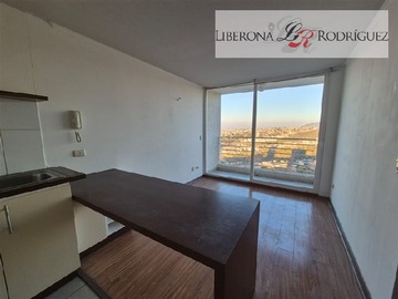 Departamento en arriendo mensual en Departamento en Viña del Mar Alto (2 estacionamientos), Viña del Mar - 2 dormitorios, 1 baño