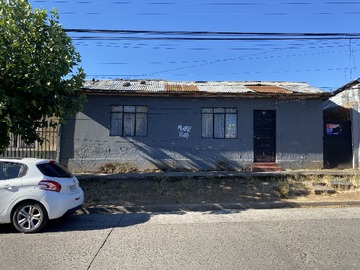 Casa en venta en A solo una cuadra de Avenida Vicente Méndez, Chillán - 2 dormitorios, 1 baño