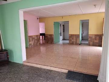 Casa en arriendo mensual en Calle Esmeralda, Villa Alemana, Villa Alemana - 3 dormitorios, 1 baño