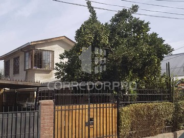 Casa en venta en Casa de 2 pisos con 3d+1b cerca a mall plaza tobalaba, Puente Alto - 3 dormitorios, 1 baño