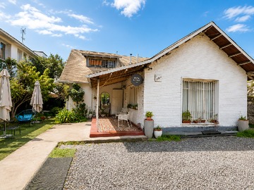Casa en venta en Presidente errazuriz, Las Condes - 7 dormitorios, 4 baños