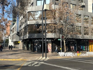 Local Comercial en arriendo mensual en metro manuel montt, Providencia - 2 baños