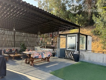 Casa en venta en Condominio El Almendro - El mirador Bosques de La Piramide, Huechuraba - 4 dormitorios, 5 baños