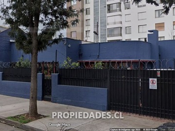 Casa en arriendo mensual en Emilio Vaisse / Mujica, Ñuñoa - 6 dormitorios, 4 baños