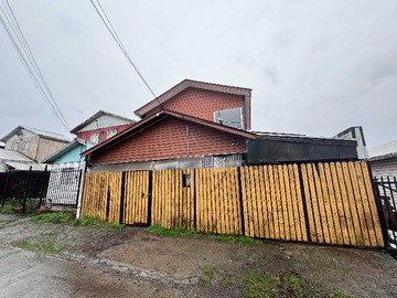 Casa en venta en Casa ampliada en Altos del Tepual (180247), Puerto Montt - 4 dormitorios, 1 baño