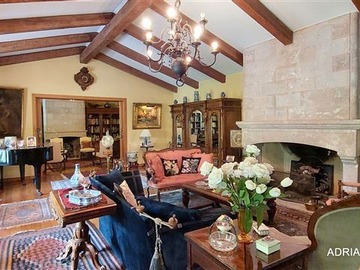 Casa en venta en 541 m2 de CATEGORÍA en casi 1 hectárea de parque, Isla de Maipo - 4 dormitorios, 4 baños